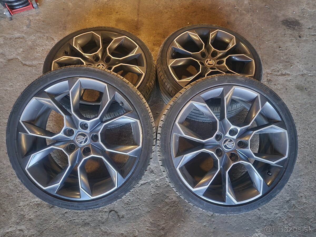 Extreme R19 Skoda 5x112