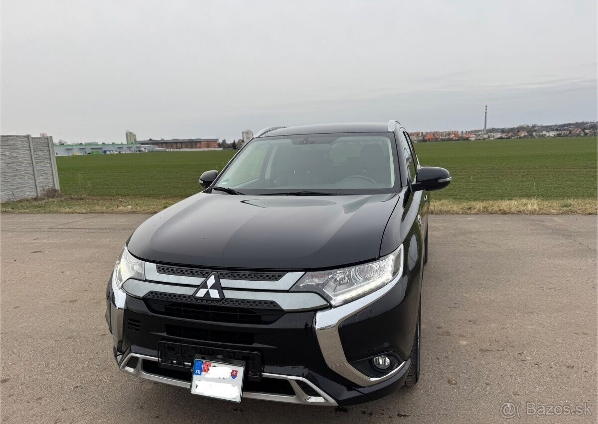 Mitsubishi Outlander 2.4 PHEH PLUG-IN HYBRID, 4WD