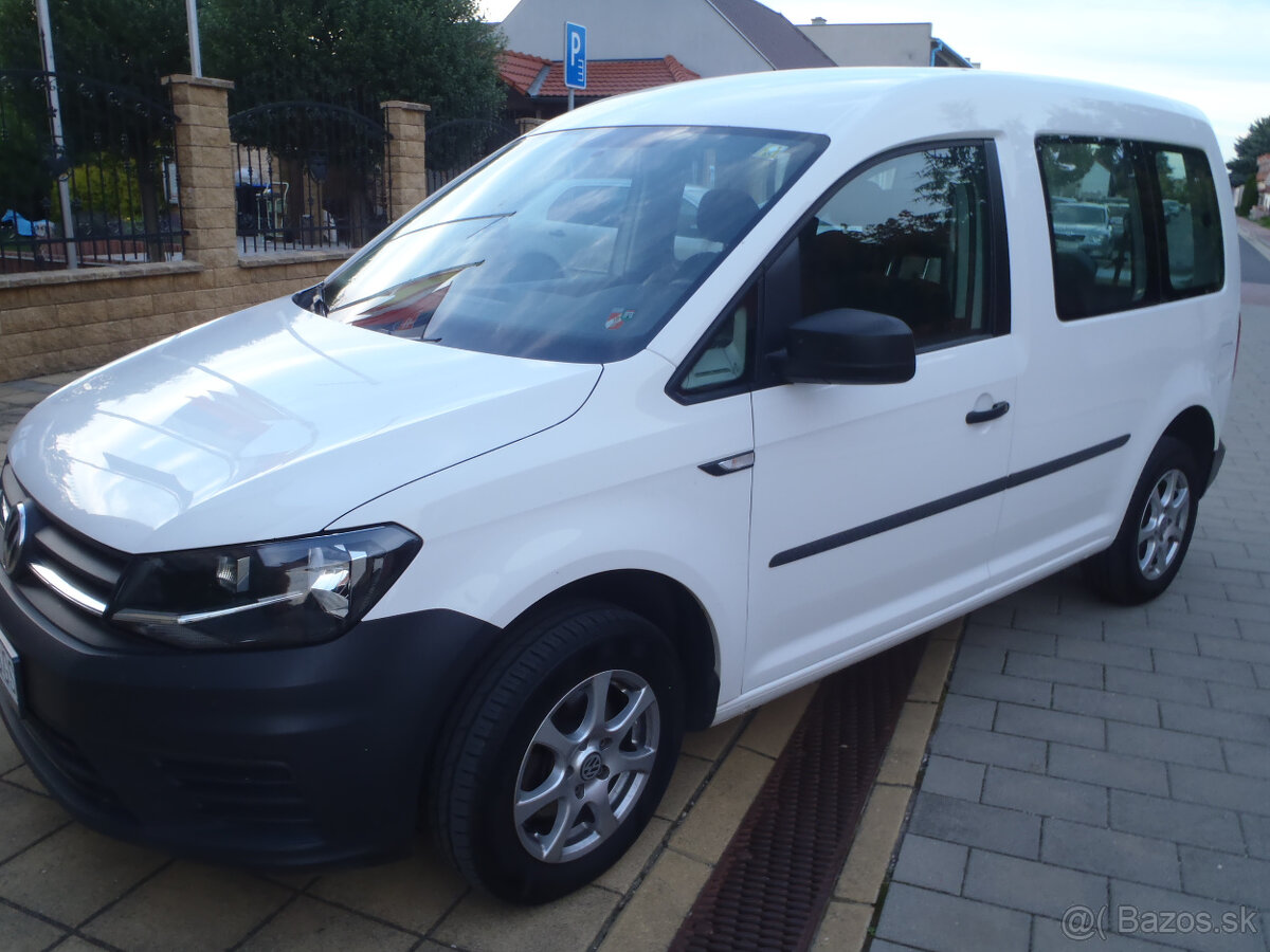 Predam Volkswagen Caddy rok 2016 2,0 TDI 75kw