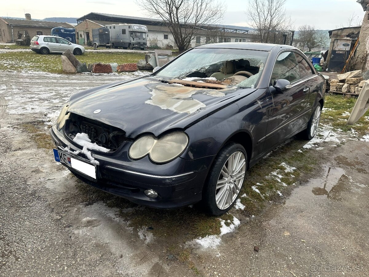 Mercedes Benz CLK 270 2004 Coupe - NA DIELY