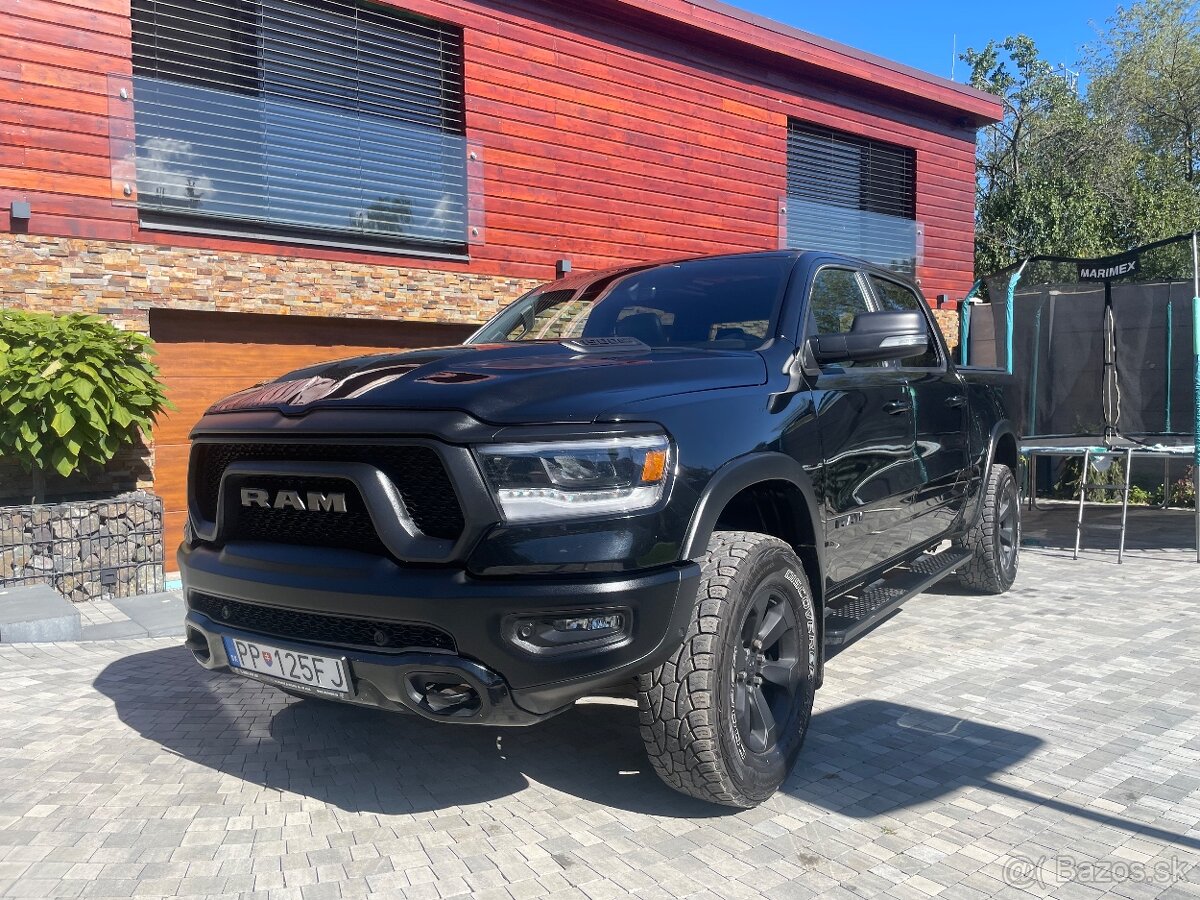 Dodge RAM 5.7L Hemi Rebel