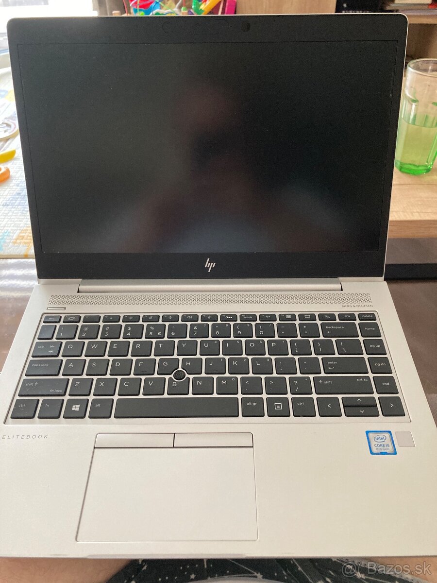 Hp elitebook 840 G6 zanovny stav, nabijacka