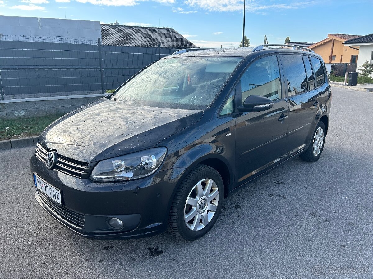 Predám Volskwagen Touran 1.6 tdi 77kw r.v 2014 edition LIFE