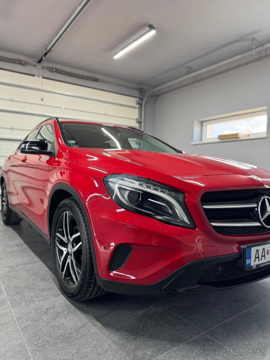 Mercedes GLA 200D 4Matic