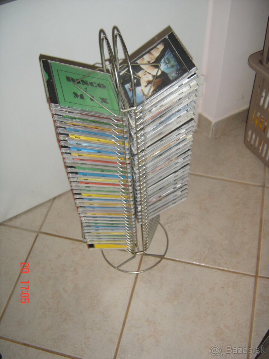 CD-DVD stojany