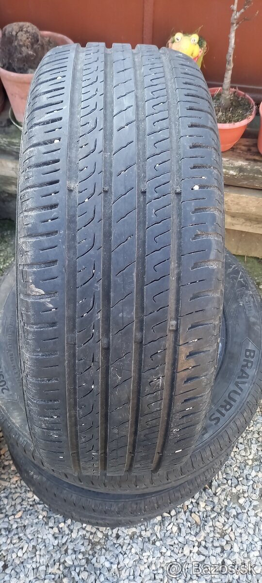 Predám letné pneu Barum 205/55r16