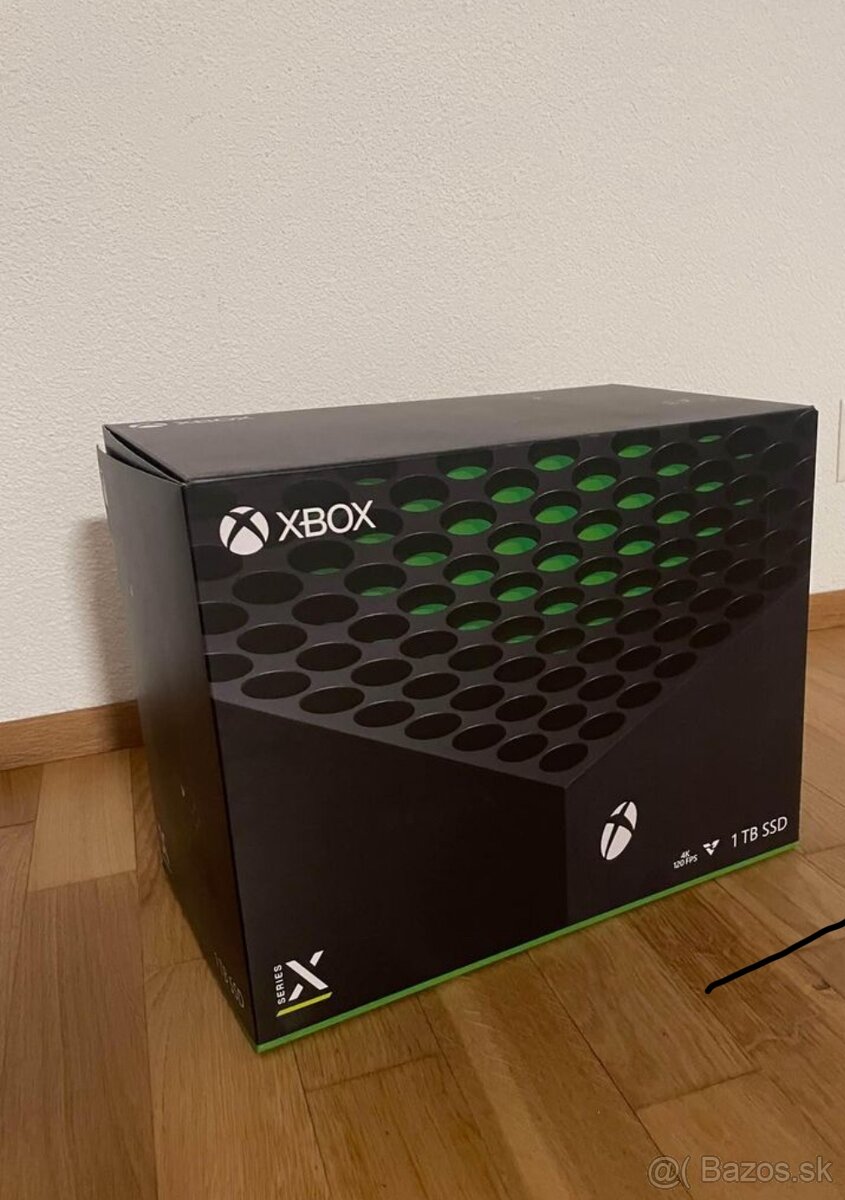 Vymením alebo predám XBOX SERIES X s 2 ovládačmi za PS5