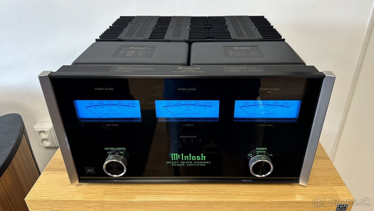 McIntosh MC207 - špičkový 7-kanálový výkonový zesilovač