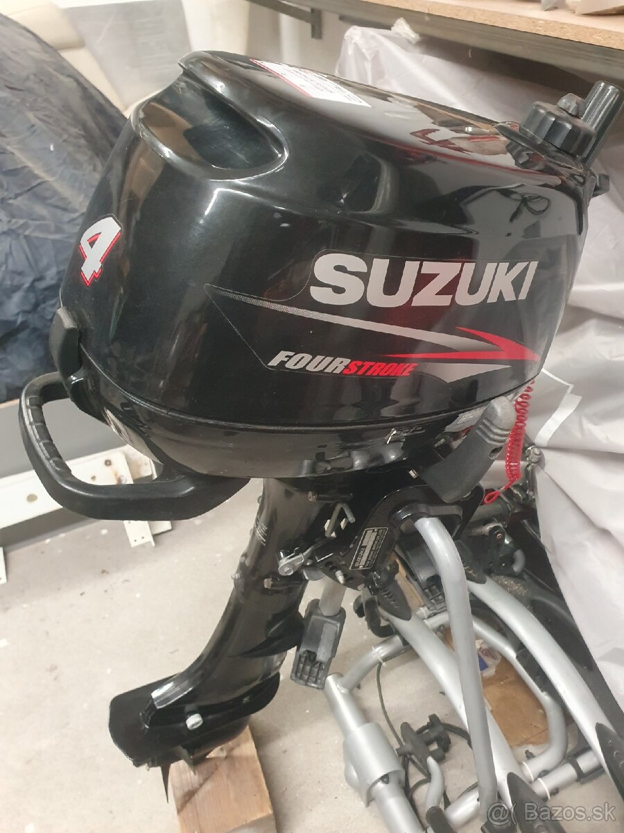 Lodný motor Suzuki