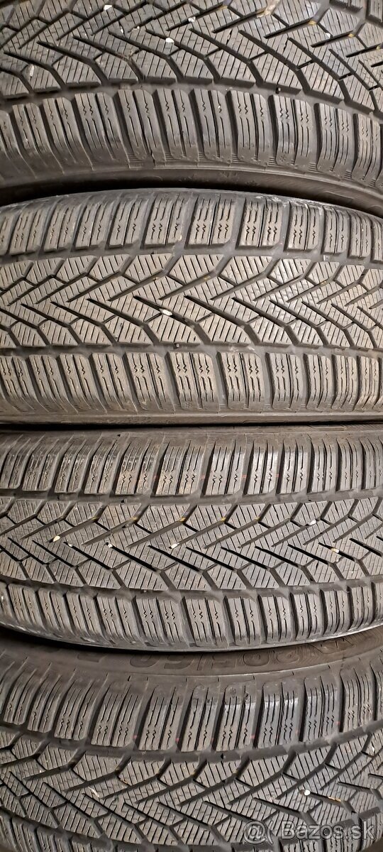 Predám 4ks jazdené zimné 205/60r16-96H Semperit