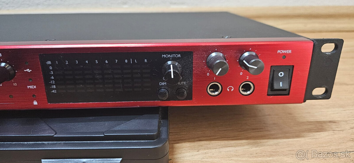 Focusrite Clarett Octopre Mikrofónový predzosilňovač