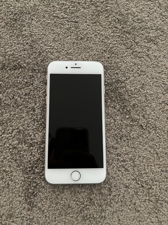 iPhone 8 64GB sivý