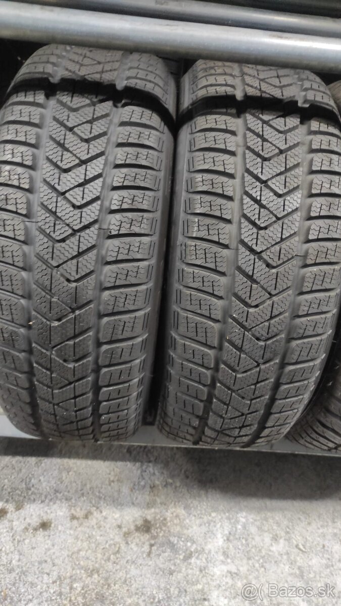 Pirelli 215/55R18 Zimné