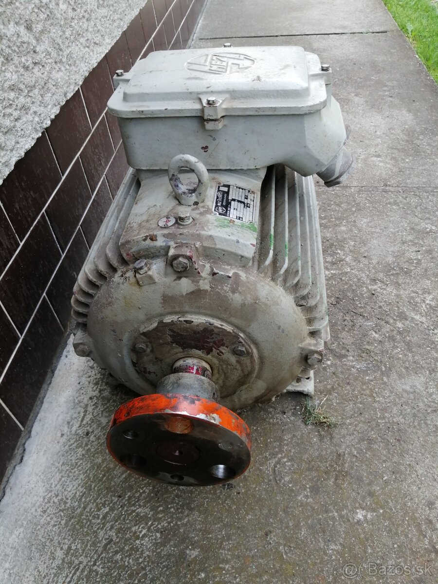 Elektromotor MEZ Frenstat 22 kW, 2935 ot /min 400V