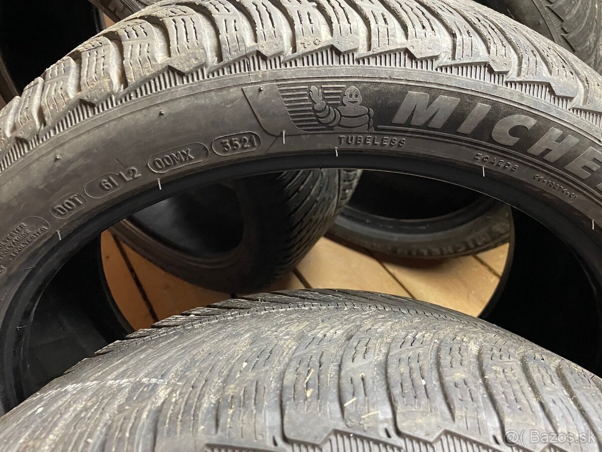 255/40 R20 101W