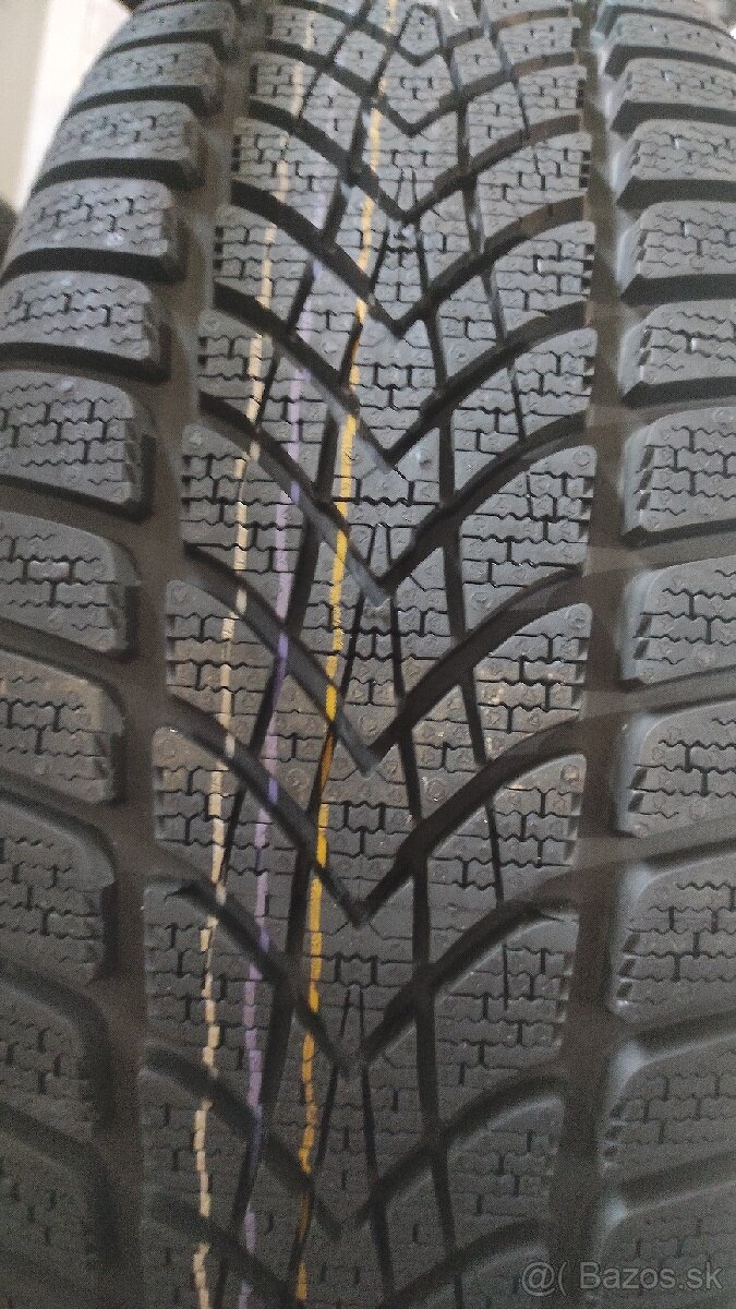 Dunlop 205/55r16 zimné