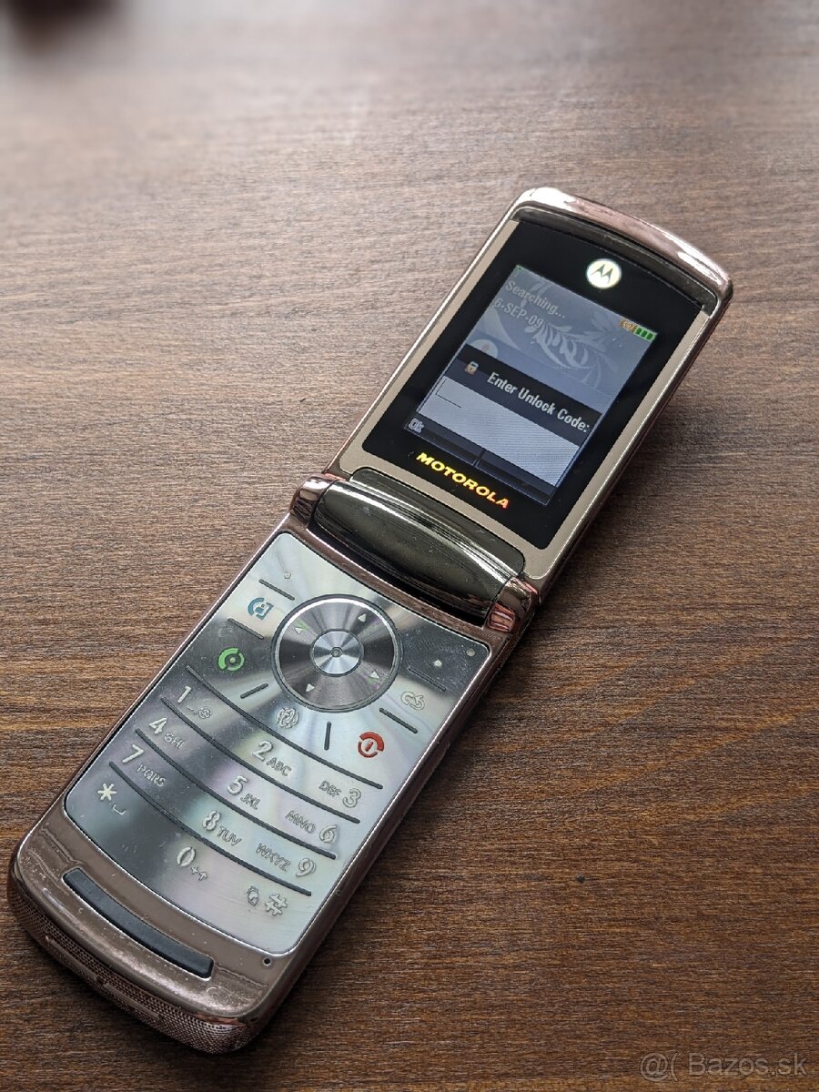 Motorola RAZR2 V9