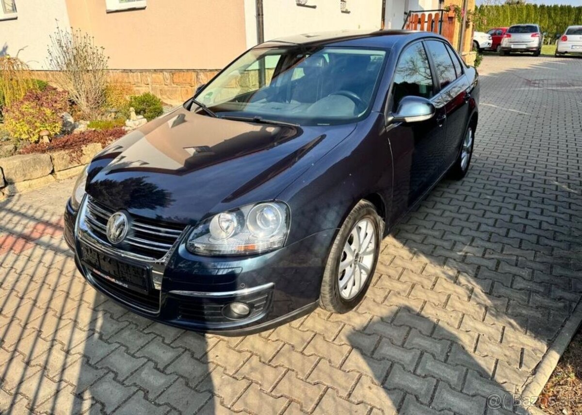 Volkswagen Jetta 1,4 TSi Pravid.servis, 1 Majit benzín