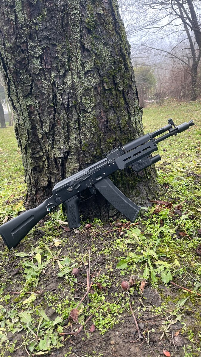 Predam airsoftovu repliku upgradenutu Ak-105