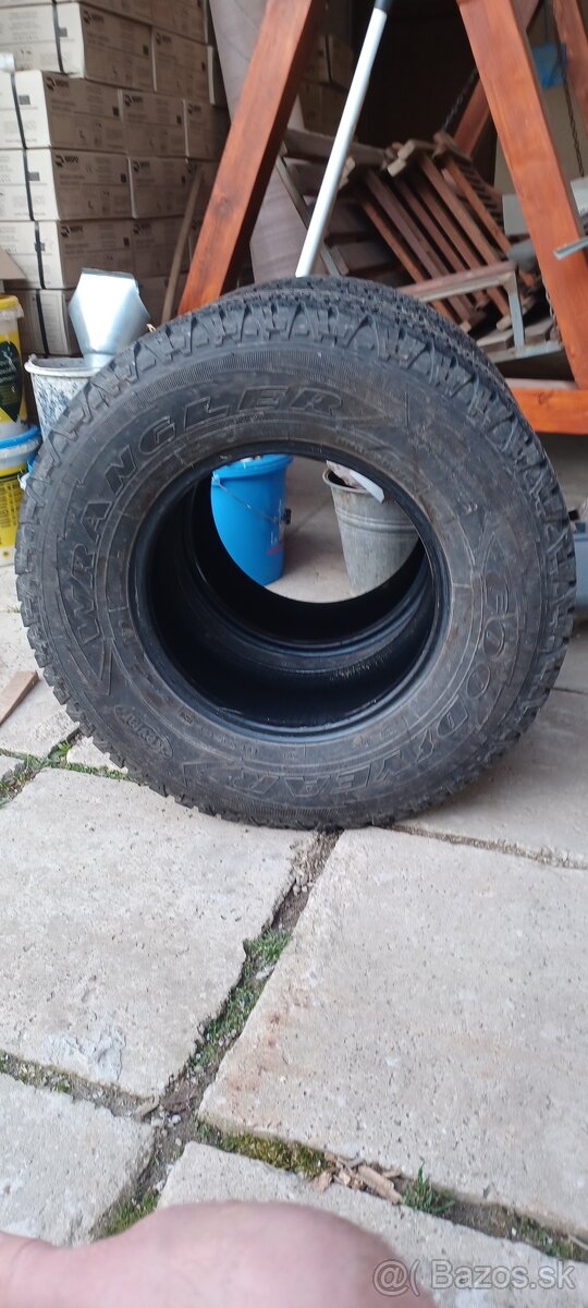 Goodyear Wrangler 255 70 R15