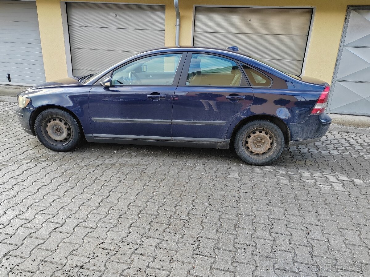 Predám Volvo S40