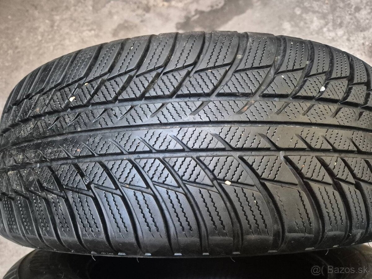 205/60 r16 zimné 4 ks BRIDGESTONE dezén 6 - 5,3 mm DOT2020