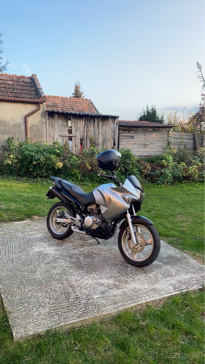 Honda Varadero XL125V