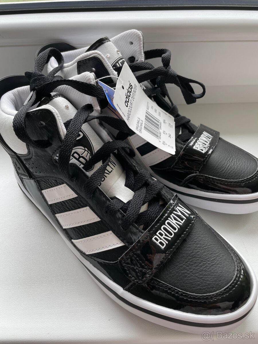 Damske Adidas Cierno Biele Tenisky 38 2/3