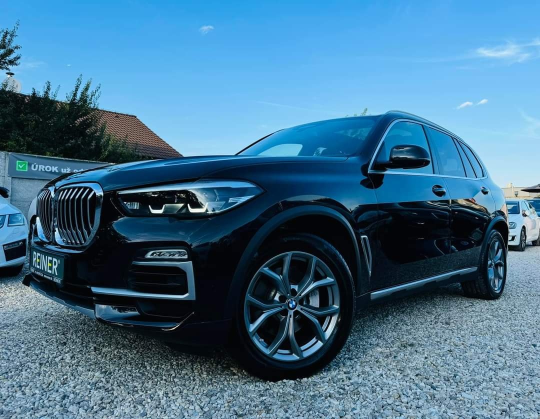 ZÁRUKA ROK+PLNÁ VÝBAVA+BMW X5 xDrive30d INDIVIDUAL