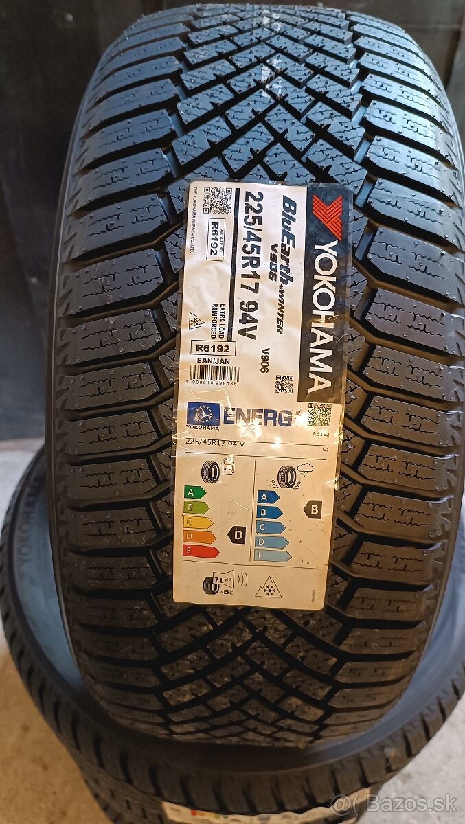 225/45 R17 zimné yokohama 2024