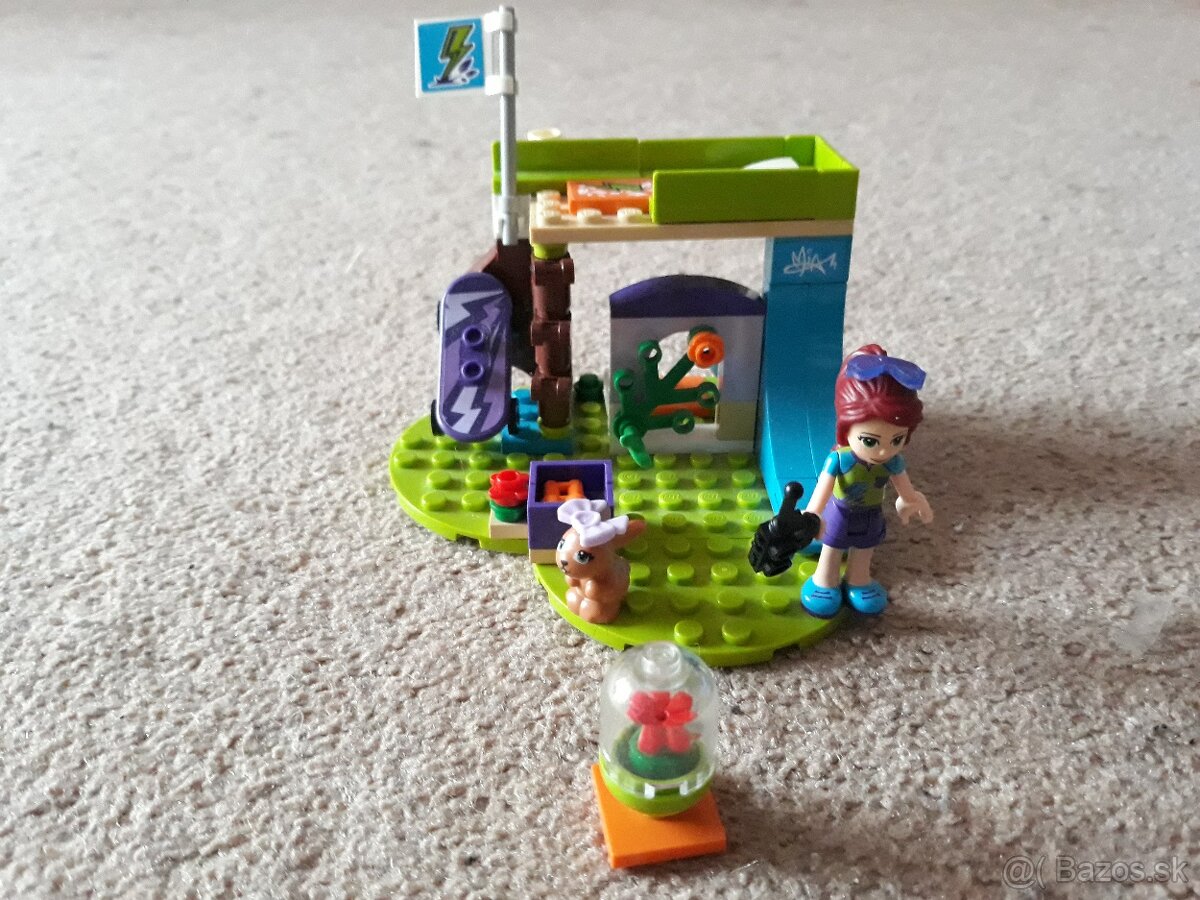 LEGO® Friends 41328 Mia a jej spálňa