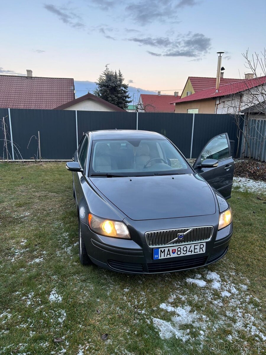 Volvo S40