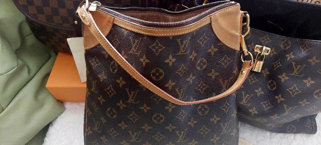 Louis Vuitton model Odeon MM