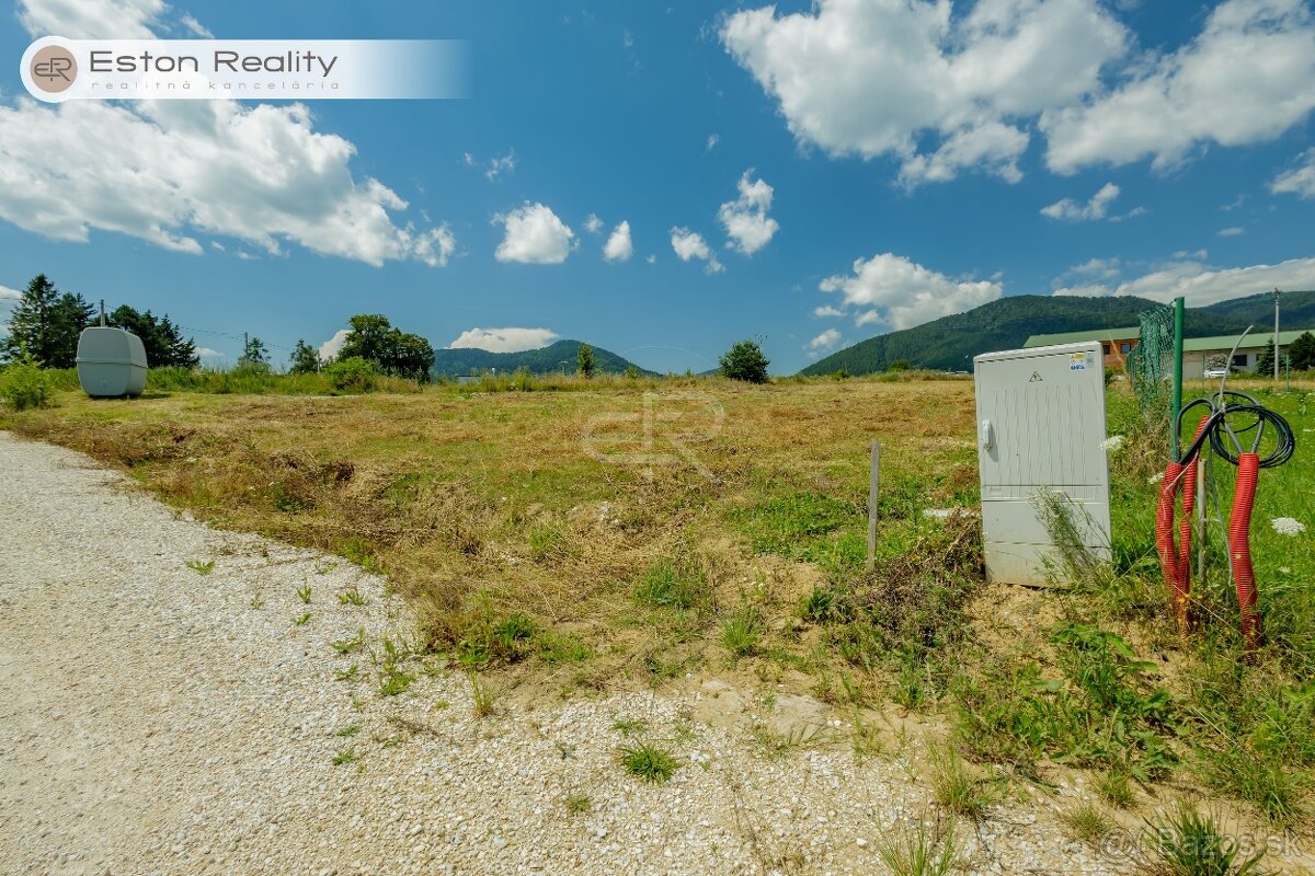 Predaj stavebný pozemok, 946 m2, Široké