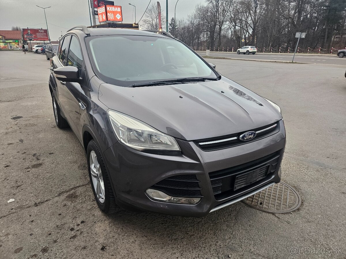 Ford Kuga 1.6i 150PS Titanium