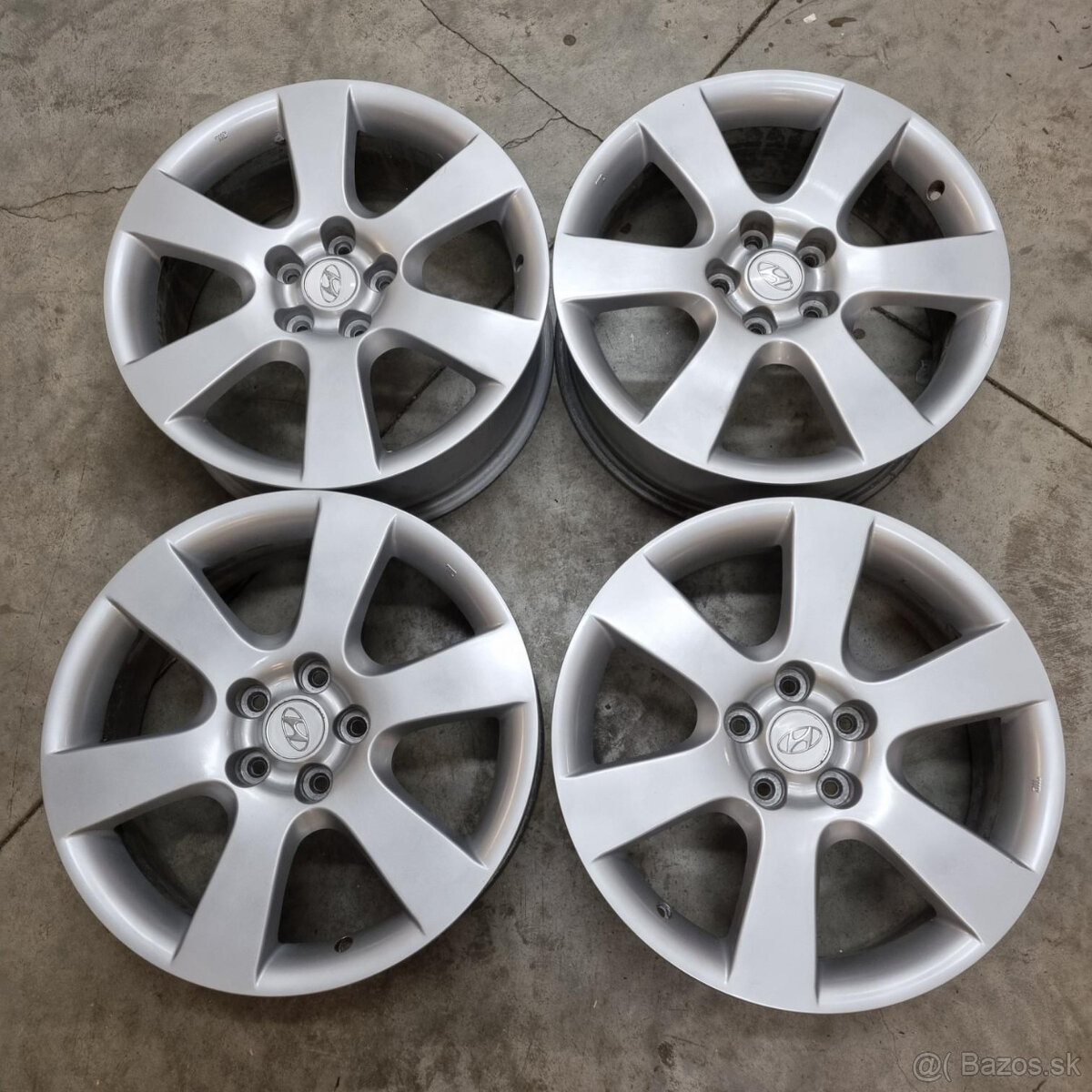 Hyundai disky 5x114.3 R18 ET41