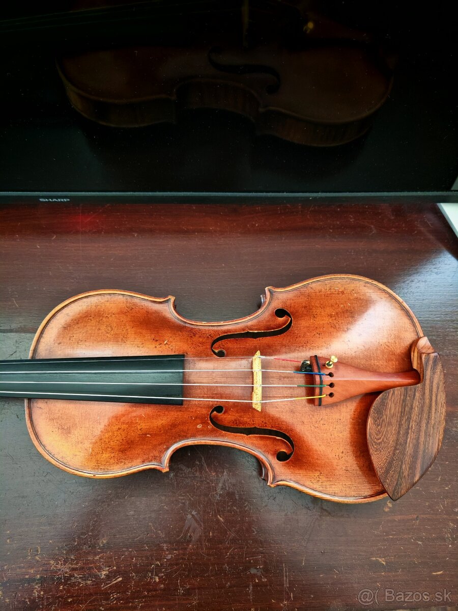 Predám 4/4 Amati model.