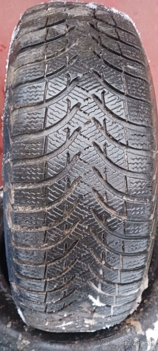 Predám zimné pneumatiky 185/60 r15,značka Michelin