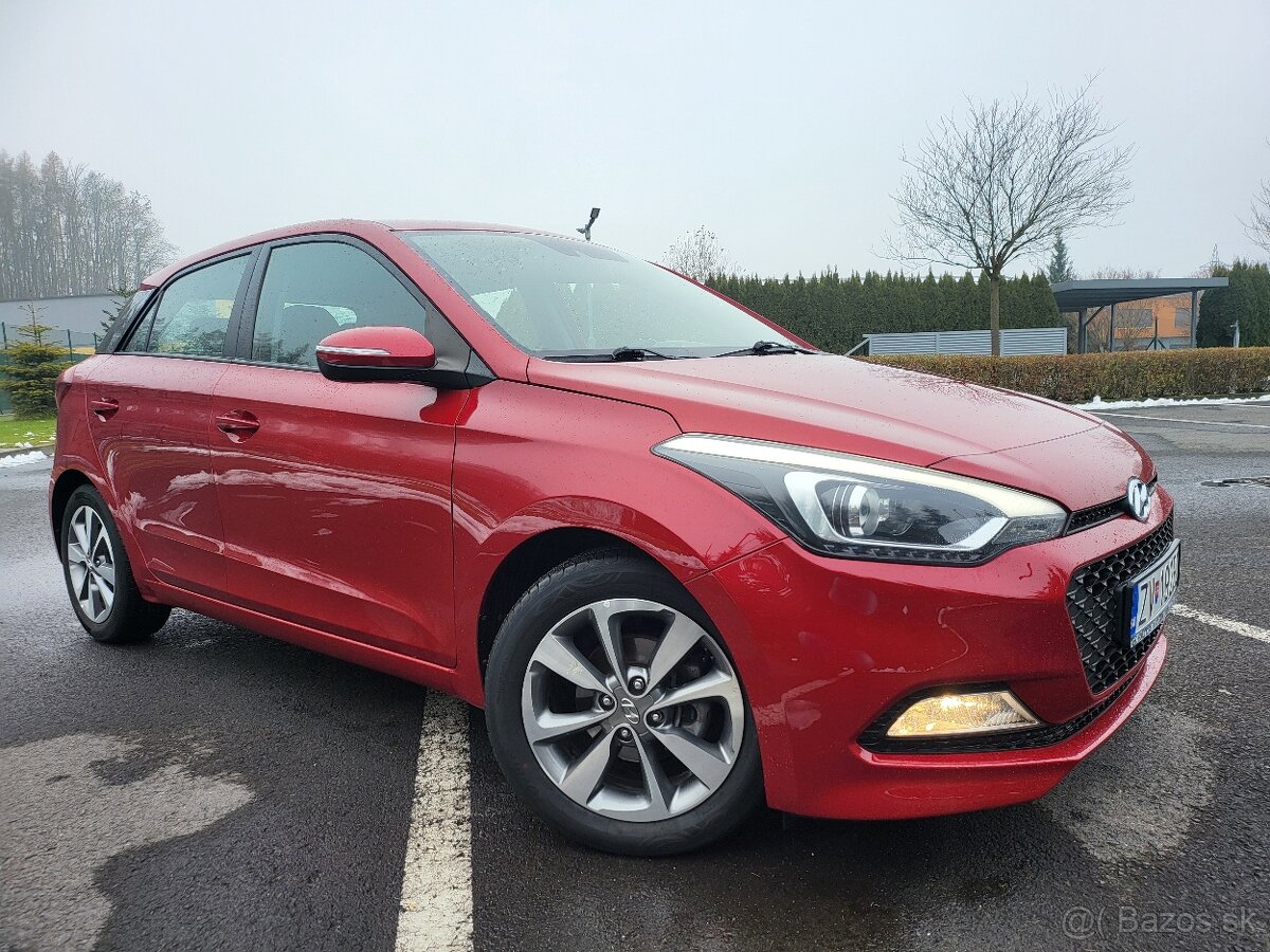 Hyundai I20 2015 1,4 16v. Video v popise