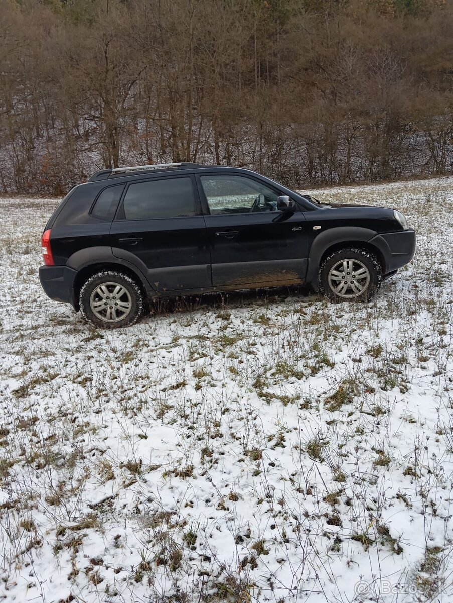 Hyundai Tucson 4x4 benzín