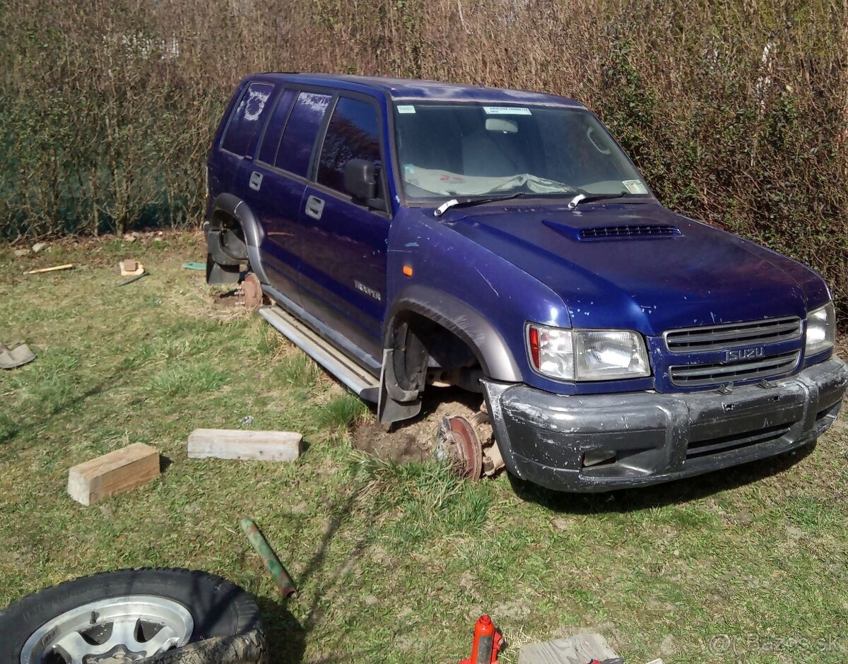 Isuzu trooper opel monterey