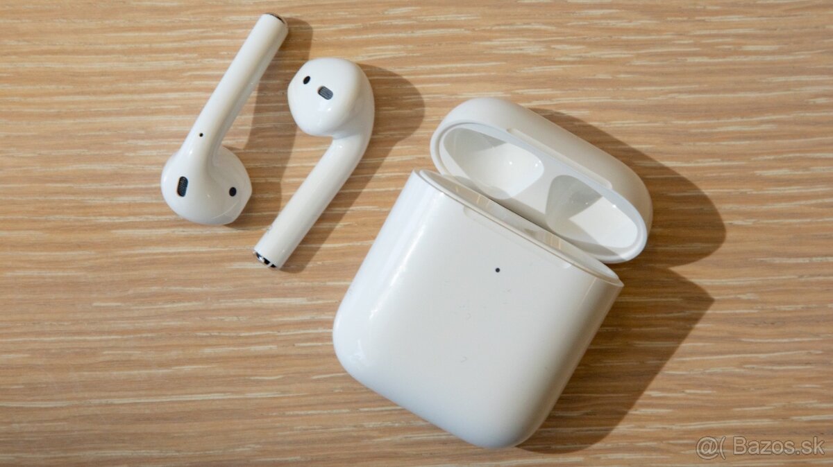 Apple AirPods (2. generácie)