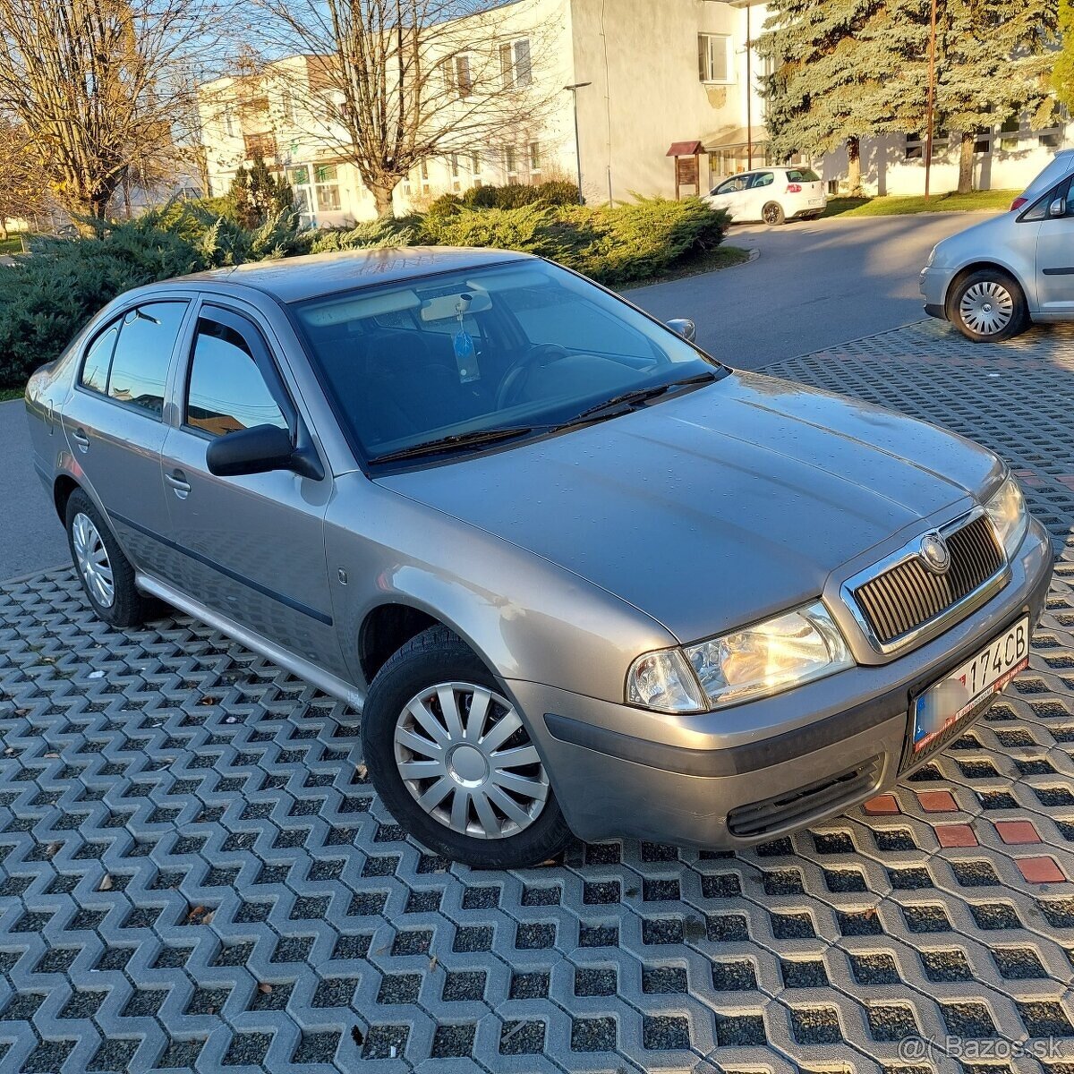 Škoda Octavia 1.6 TOUR