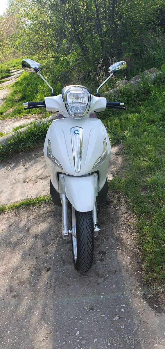 Piaggio Beverly