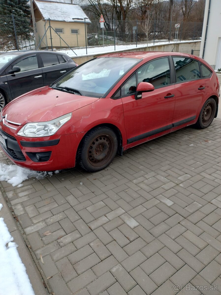 Citroen C4 1.4 benzín