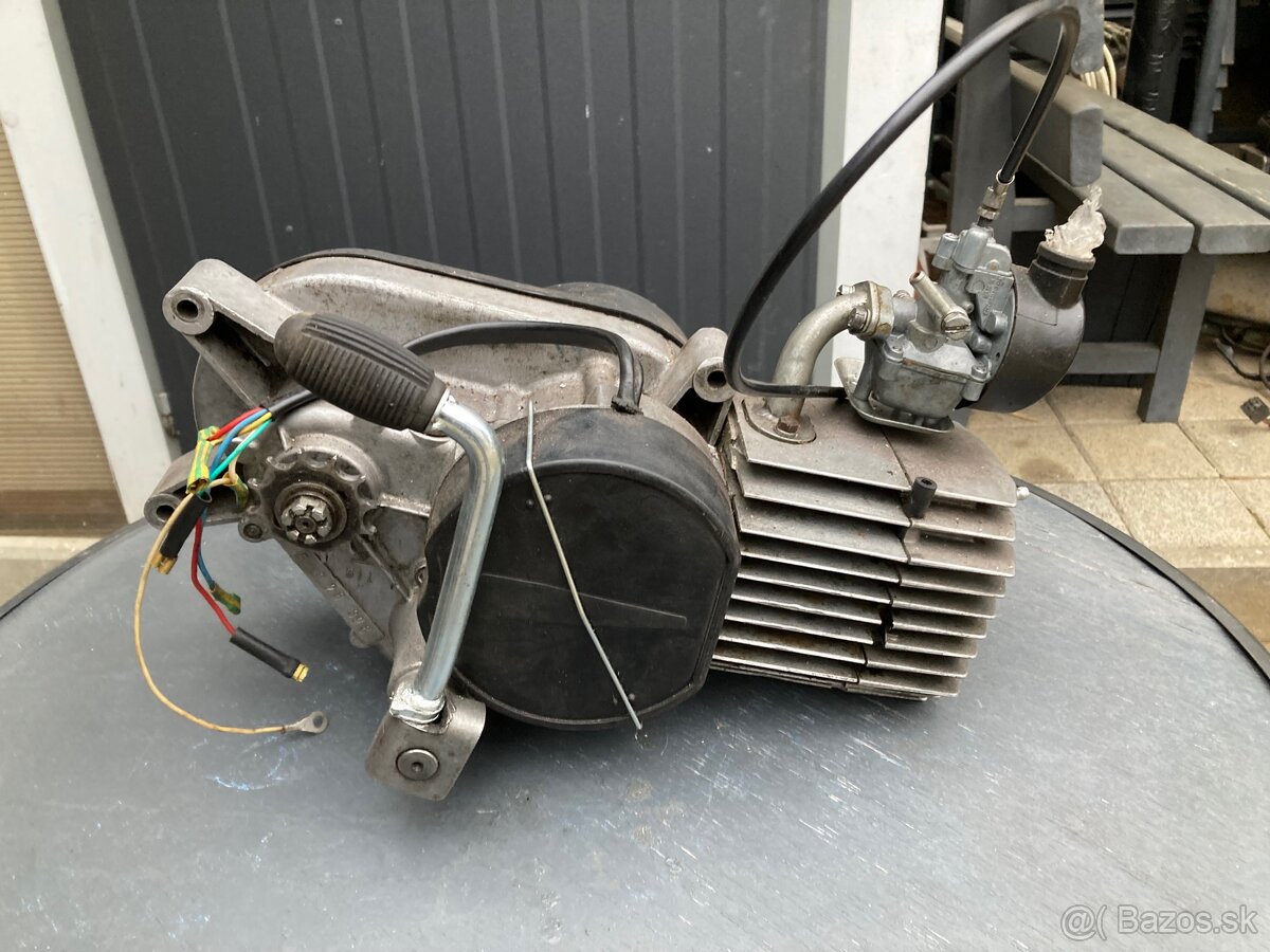 Motor Babetta 225