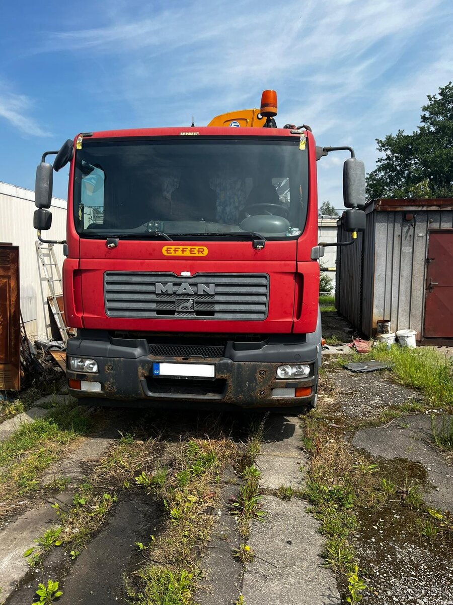 Man TGM 26.280 6x4 s HR Effer 205