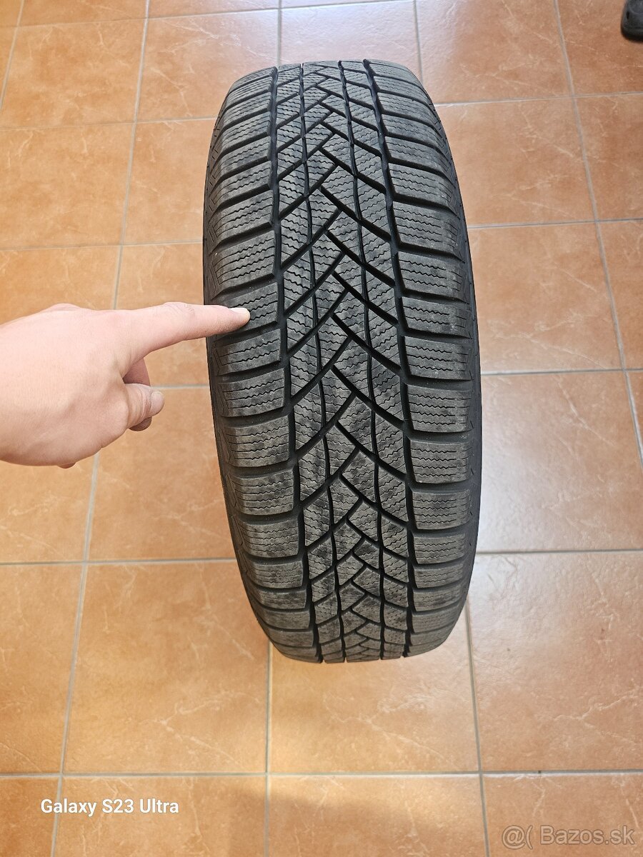 Zimne pneumatiky s diskami 195/65 r15, dezen 8mm