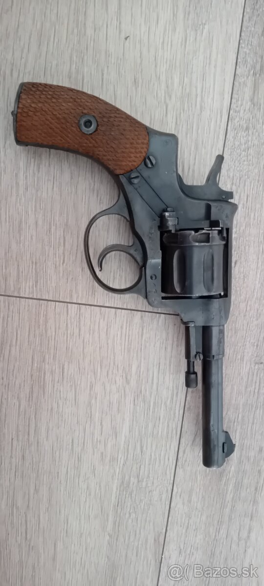 Revolver Nagant 1895 ww2