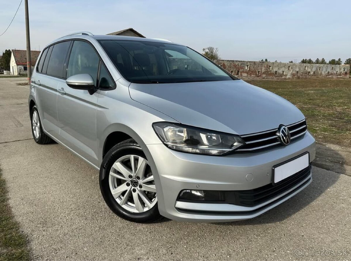 Volkswagen Touran 2,0 TDi DSG 7 MIEST